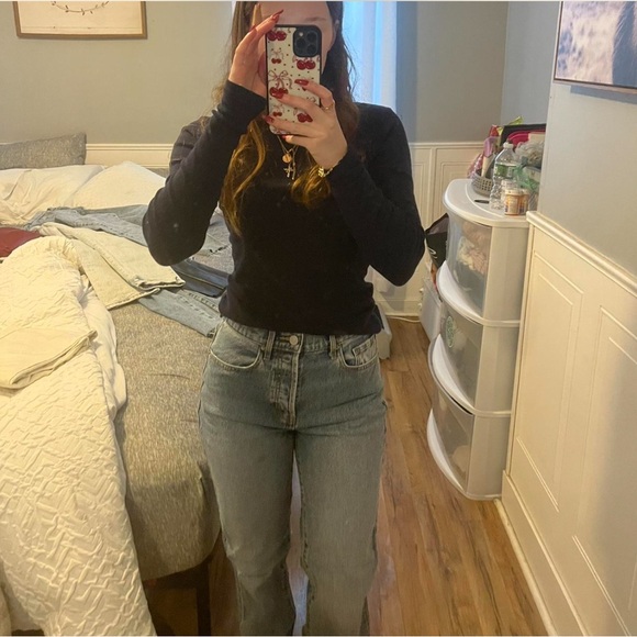 Medium wash high waisted jeans - Picture 2 of 3